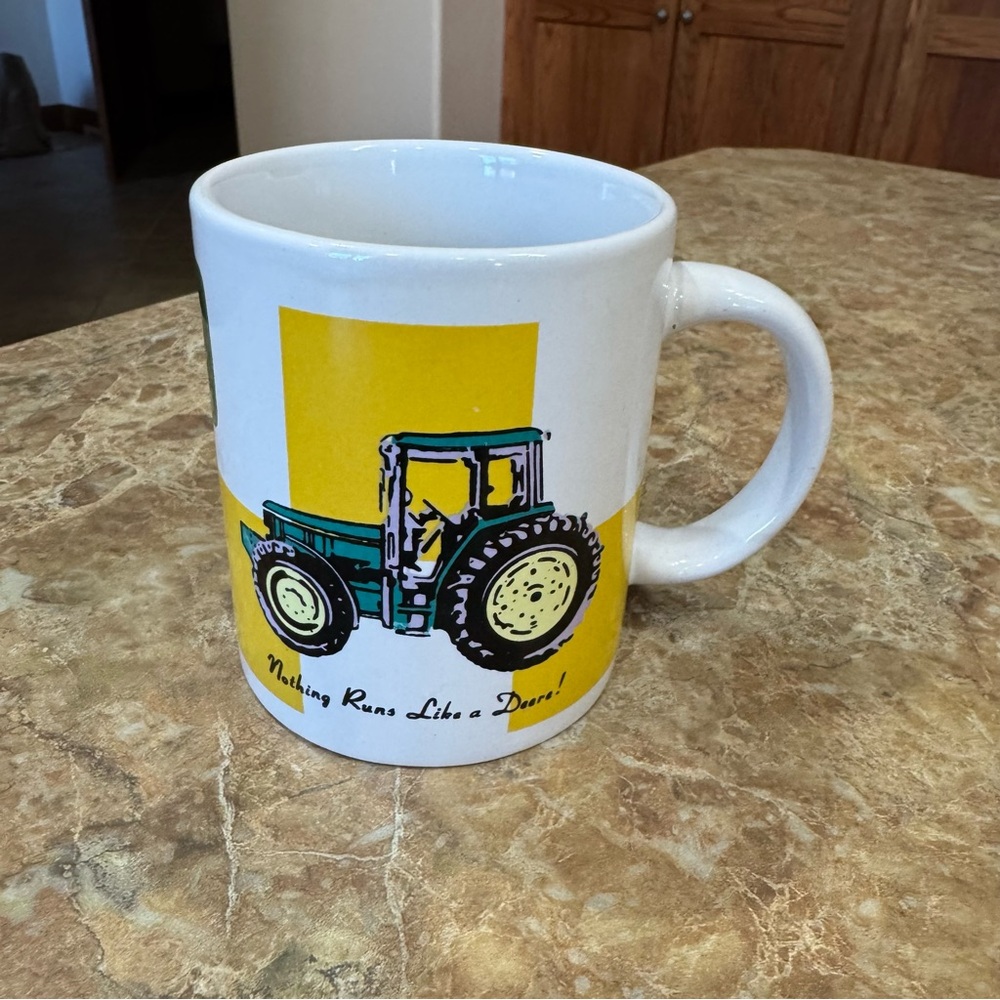 John Deere Gibson Coffee Mug Cup Tractor Ceramic “Nothing Runs Like A Deere”